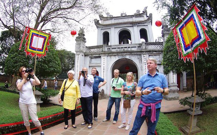 Miễn thị thực nhập cảnh cho công dân 12 nước Nghị quyết số 44/NQ-CP: Miễn thị thực nhập cảnh cho công dân 12 nước