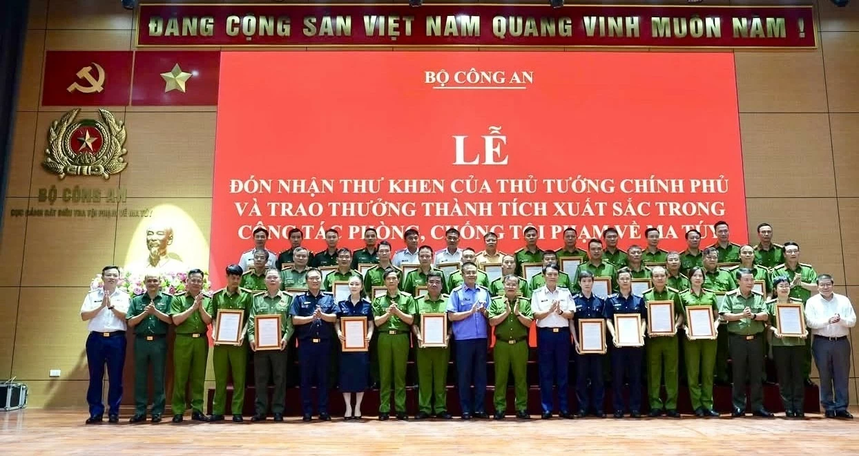 Chính phủ biểu dương lực lượng Công an và Hải quan tham gia triệt phá chuyên án 1,16 tấn Ketamine trên biển