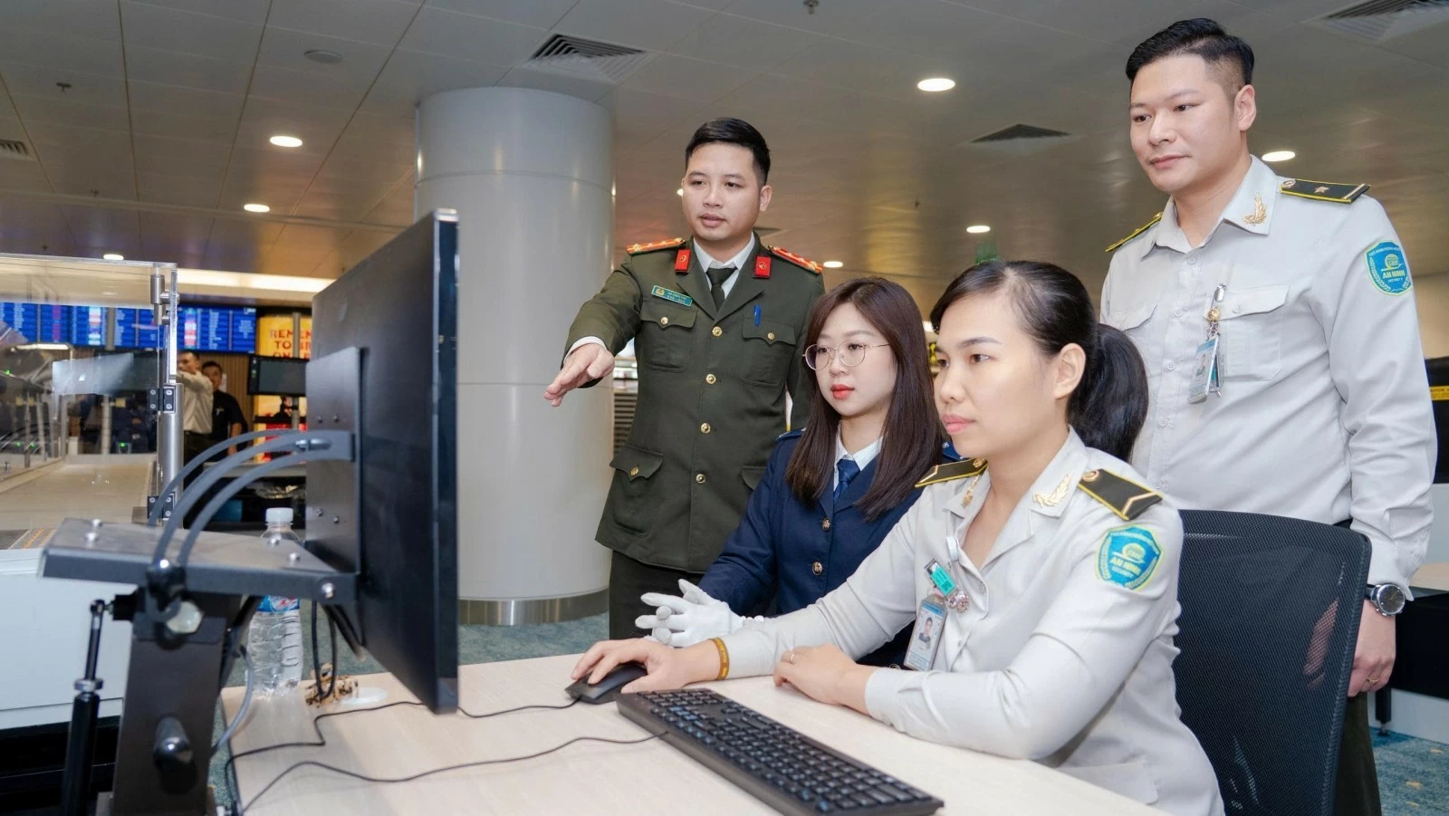 Hải quan hỏa tốc triển khai cơ chế phối hợp quản lý người nước ngoài