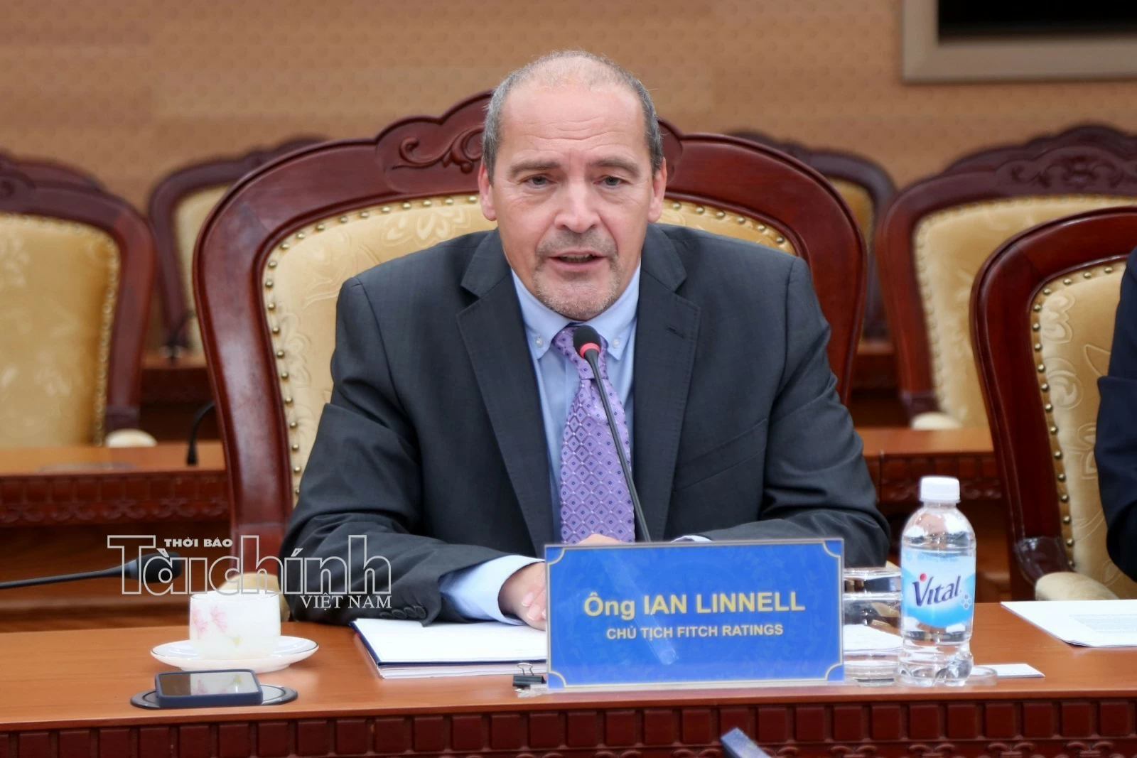 Bộ trưởng Ngô Văn Tuấn tiếp Chủ tịch Fitch Ratings Ian Linnell