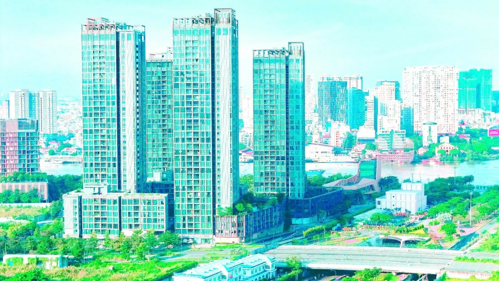 Áp lực dòng tiền, doanh nghiệp địa ốc 