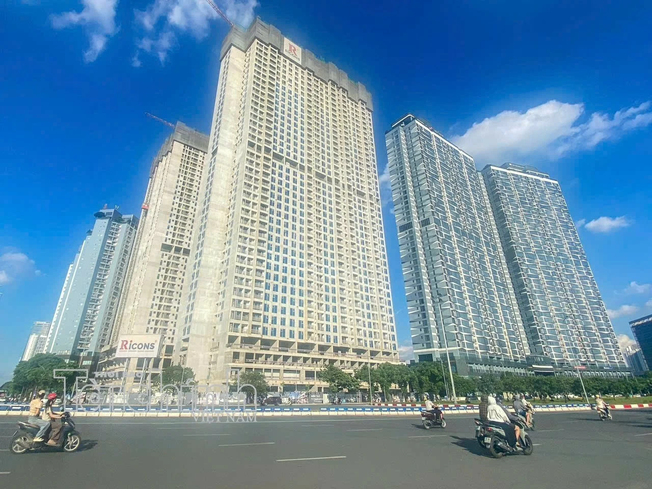 Thị trường nhà ở Hà Nội trước bài toán giá bán và sức mua Thị trường nhà ở Hà Nội trước bài toán giá bán và sức mua