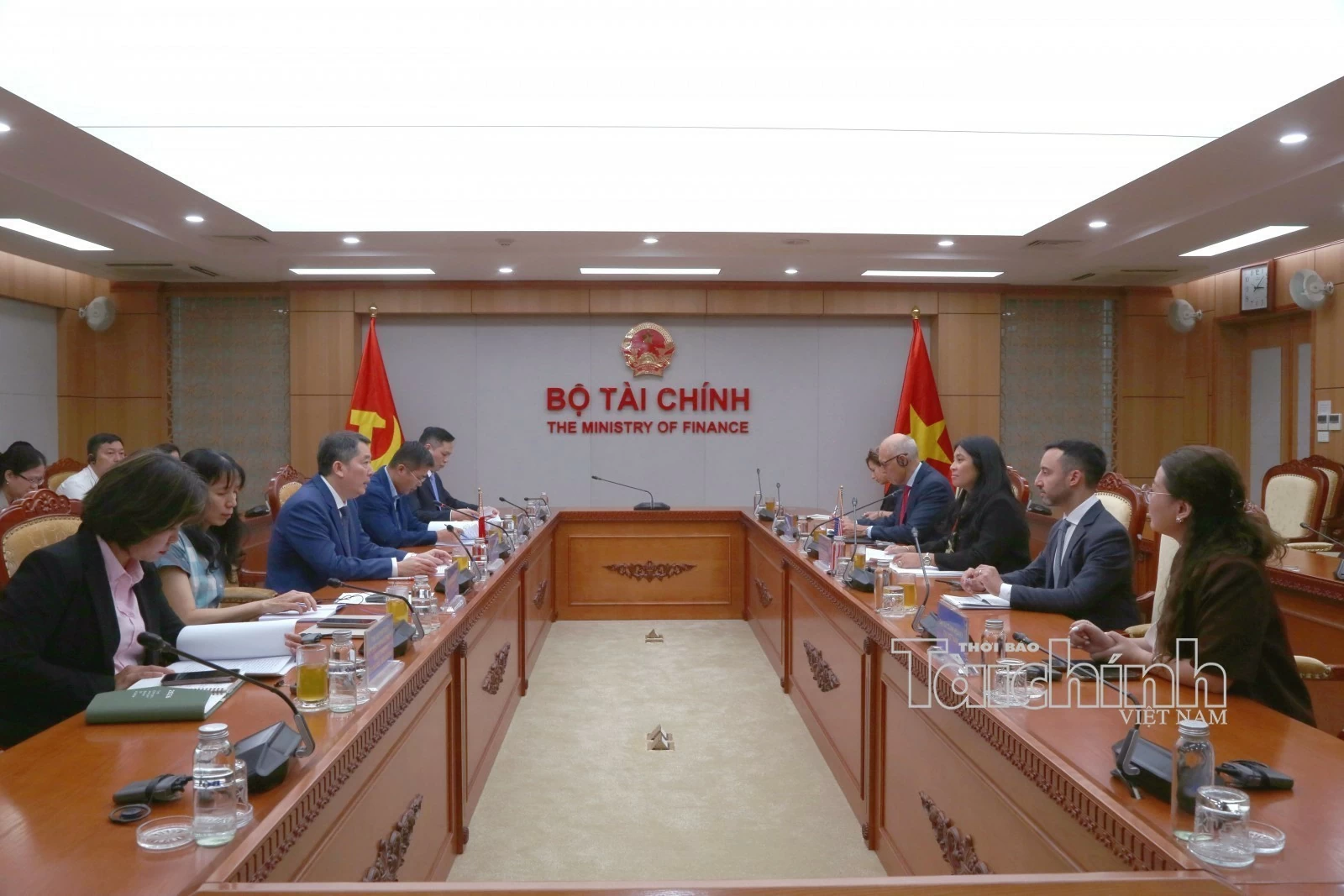 Bộ Tài chính Việt Nam và Bộ Thương mại Hoa Kỳ thúc đẩy hợp tác tài chính, mở rộng đầu tư song phương