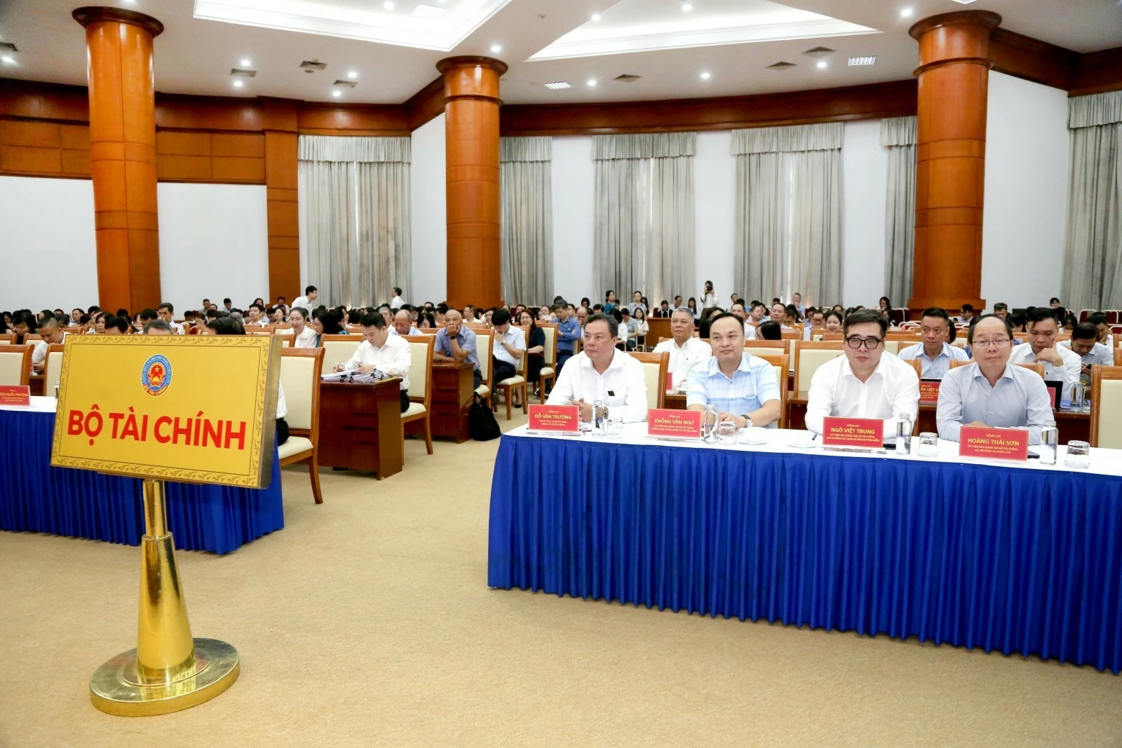 Đảng bộ Bộ Tài chính học tập, quán triệt Nghị quyết Hội nghị lần thứ Tư Ban Chấp hành Trung ương Đảng khóa XIV