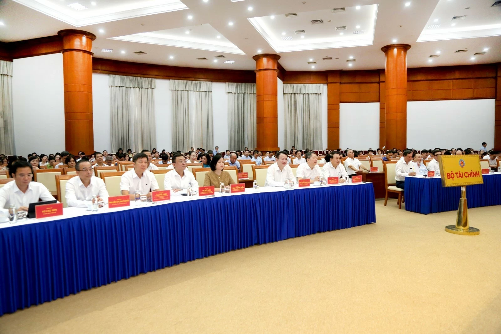 Đảng bộ Bộ Tài chính học tập, quán triệt Nghị quyết Hội nghị lần thứ Tư Ban Chấp hành Trung ương Đảng khóa XIV